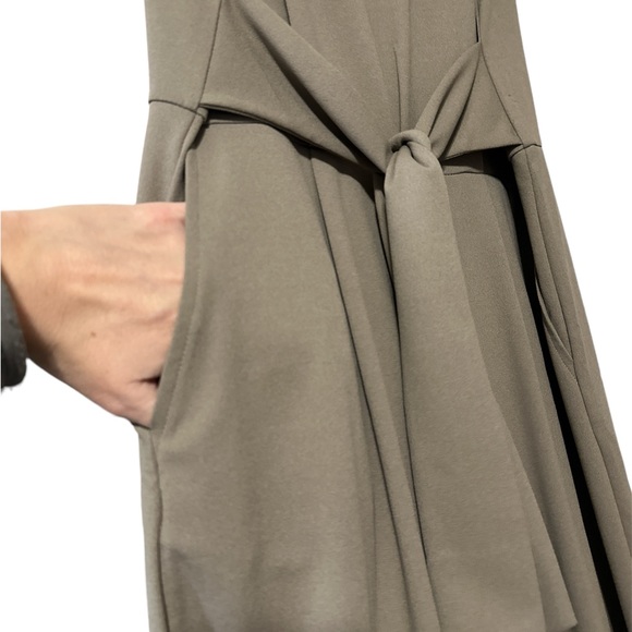 Du Jour | Wide Leg Jumpsuit - Picture 4 of 9